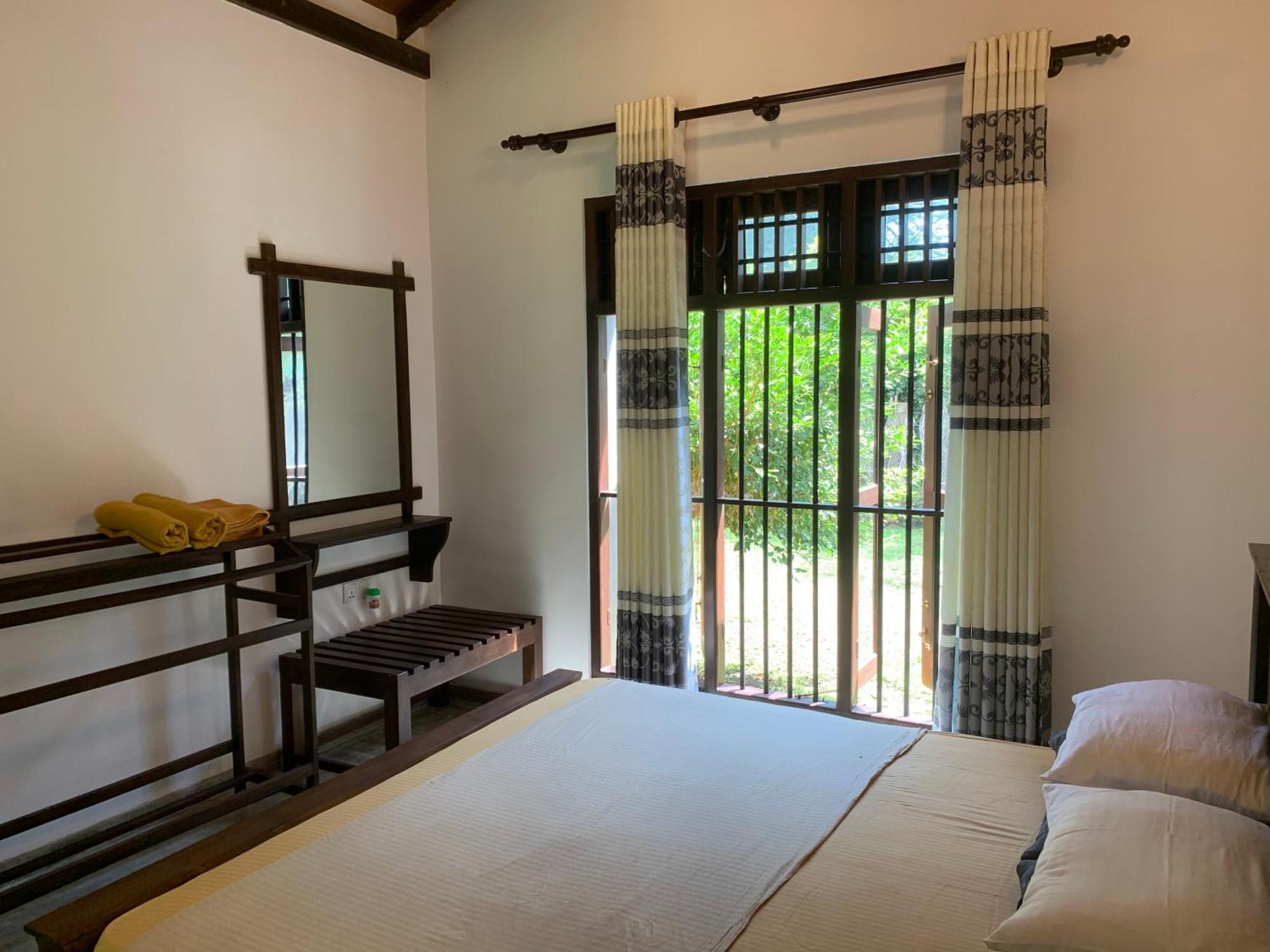 Villa De Lagoon View Tangalle Extérieur photo